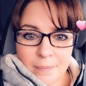 Meet your Posher, Carolle